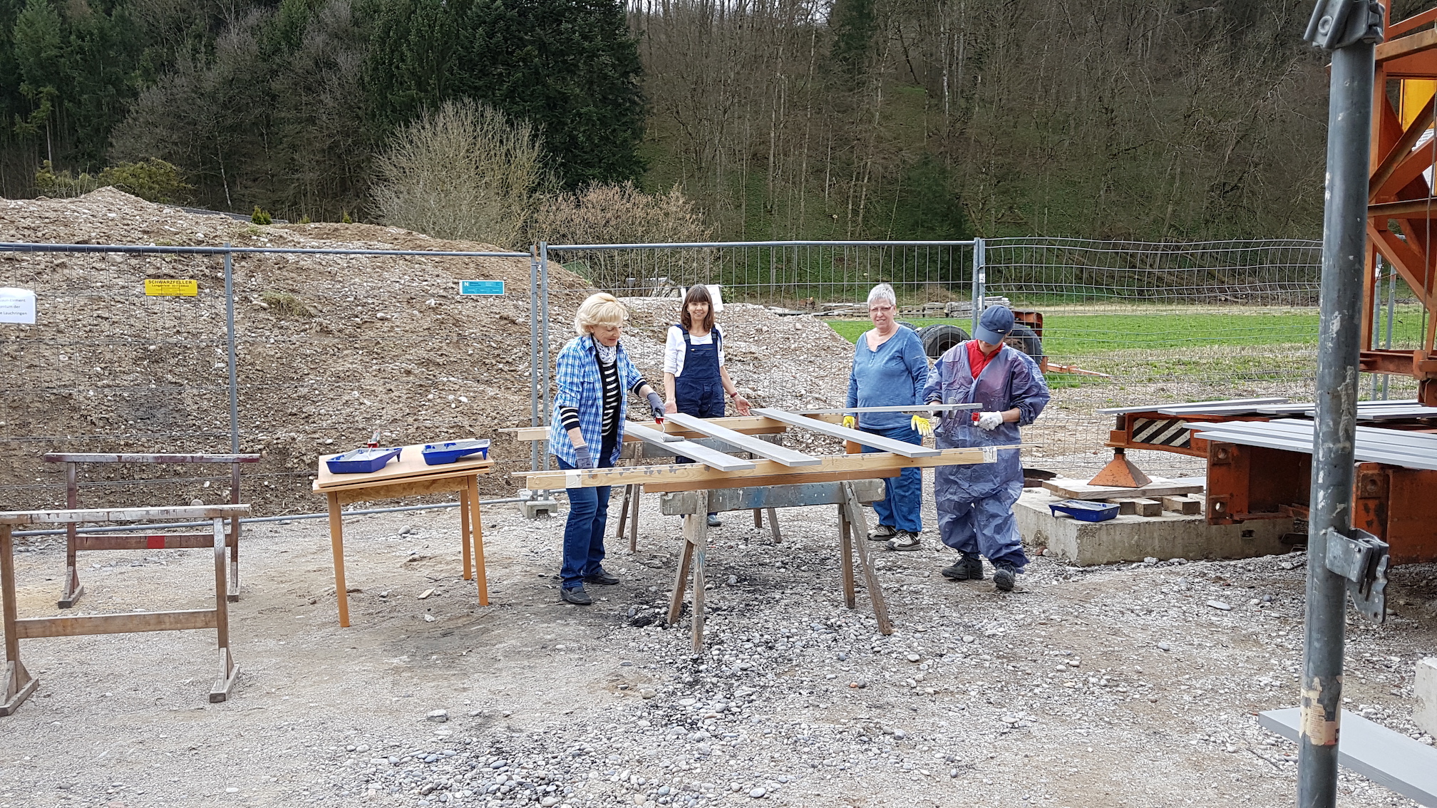 Erster Arbeitseinsatz von "Frauen, wir bauen"