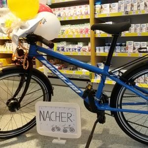Spendenübergabe Kinderfahrräder im dm-Markt